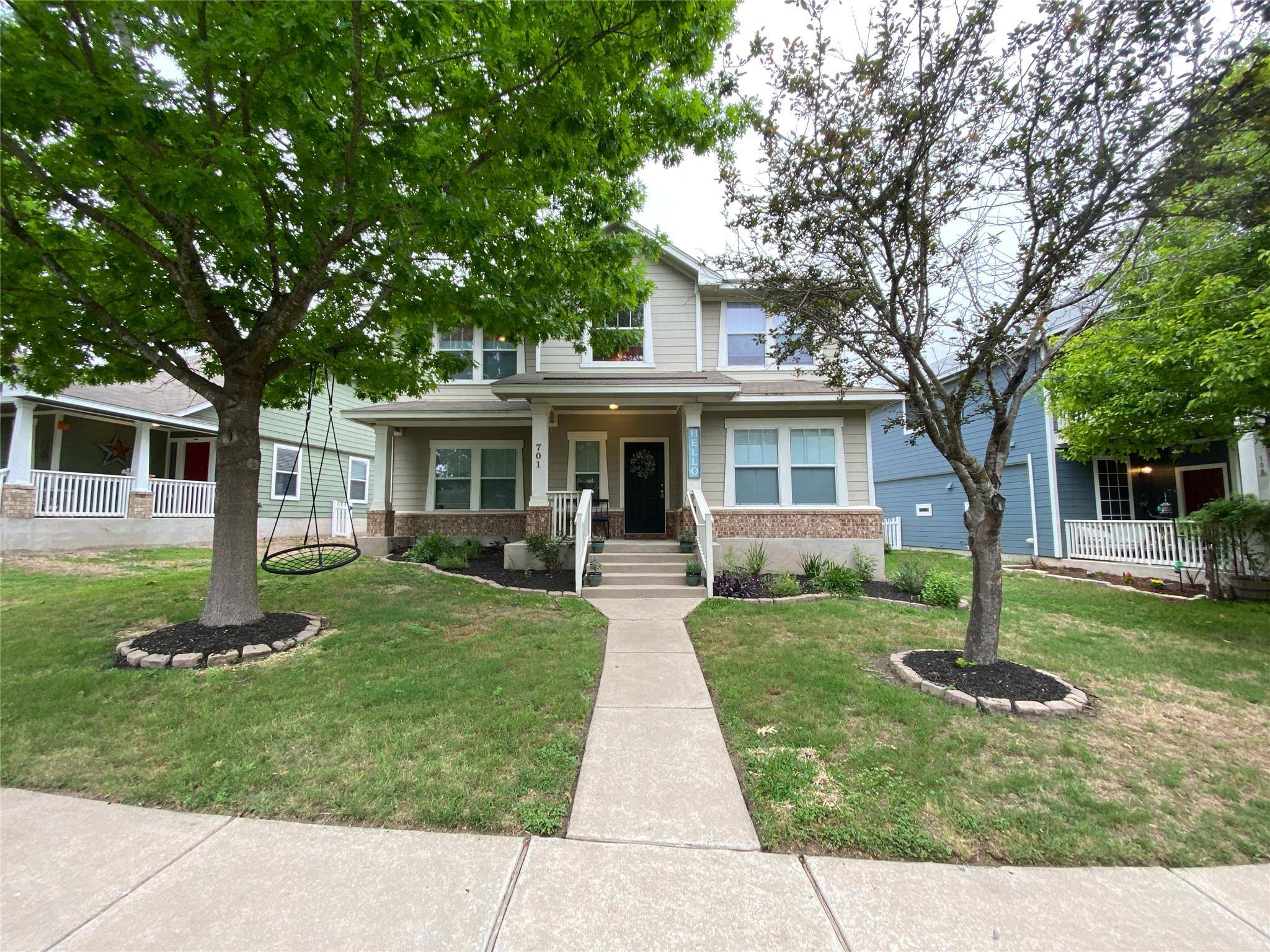 701 Sampson ST, Kyle, TX 78640