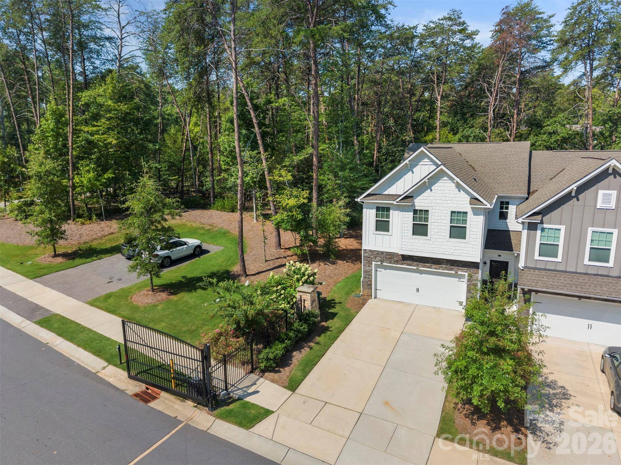 1115 Streamside LN, York, SC 29745