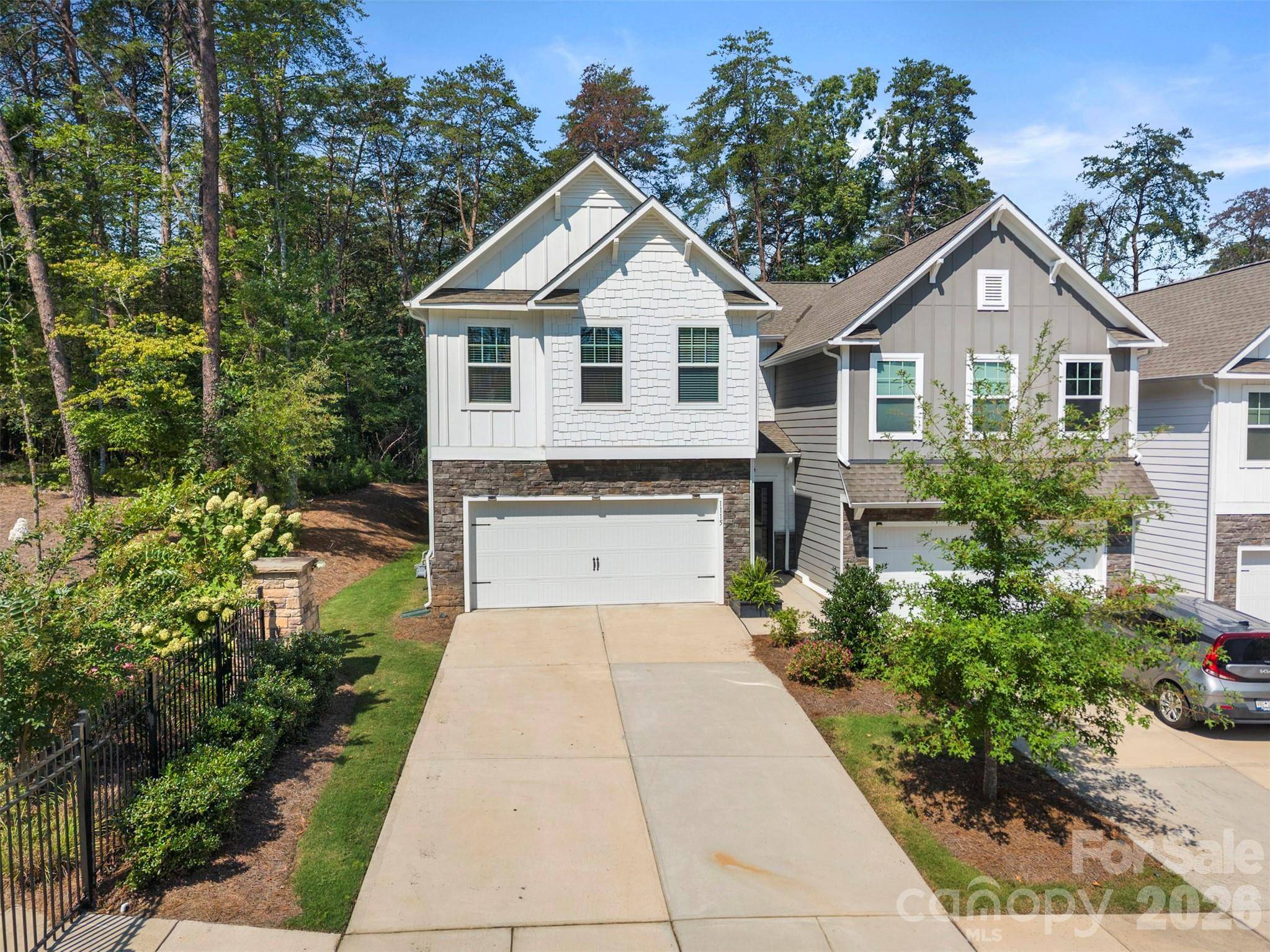 1115 Streamside LN, York, SC 29745