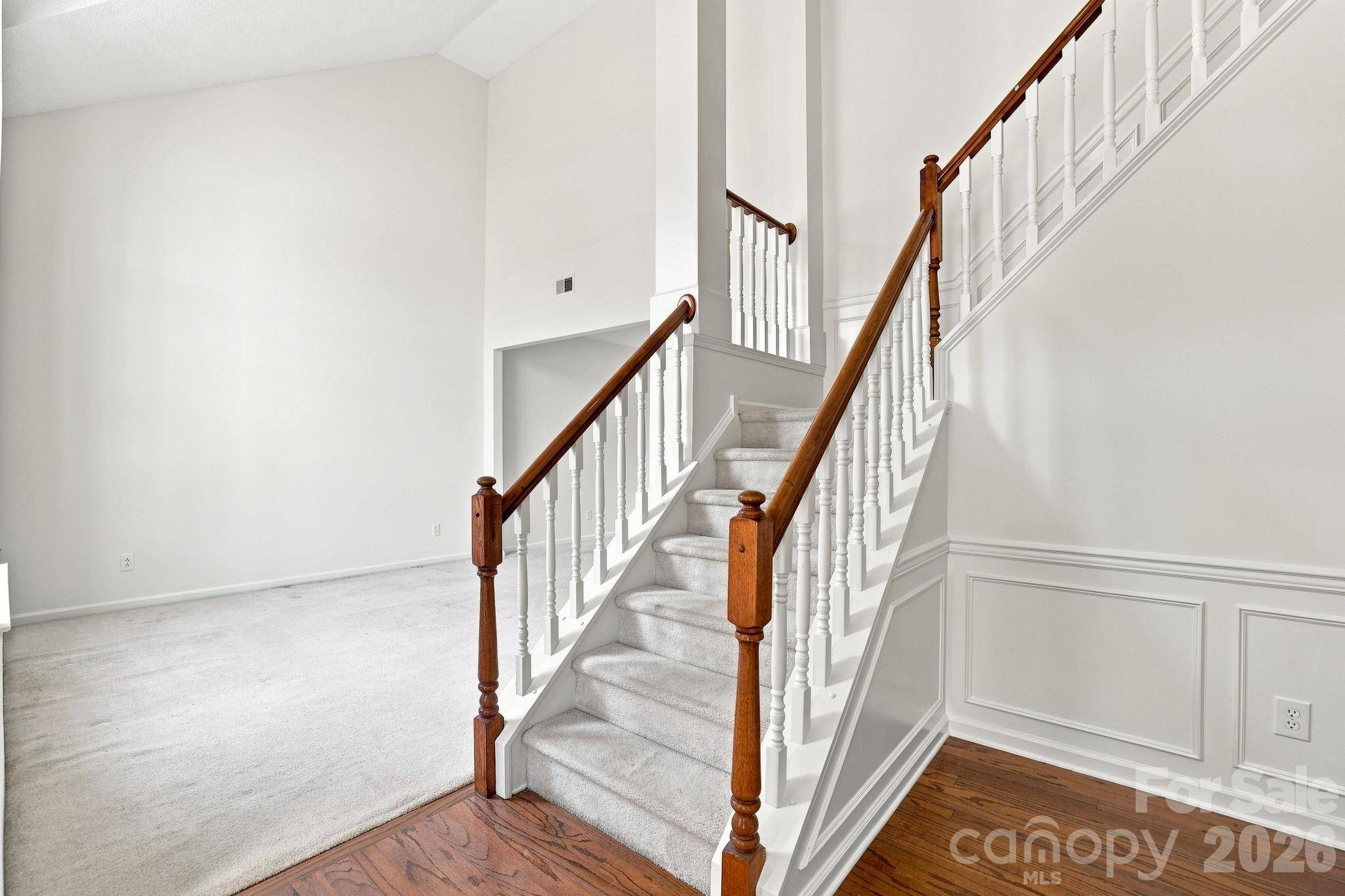 11215 Longhedge LN, Charlotte, NC 28273