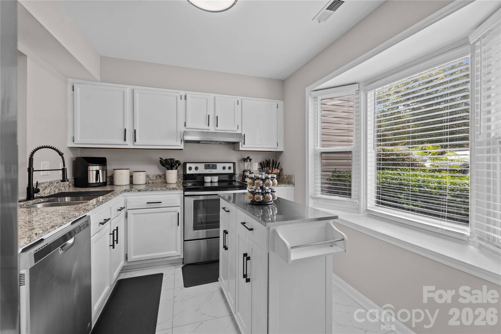 8407 Rust Wood PL, Charlotte, NC 28227