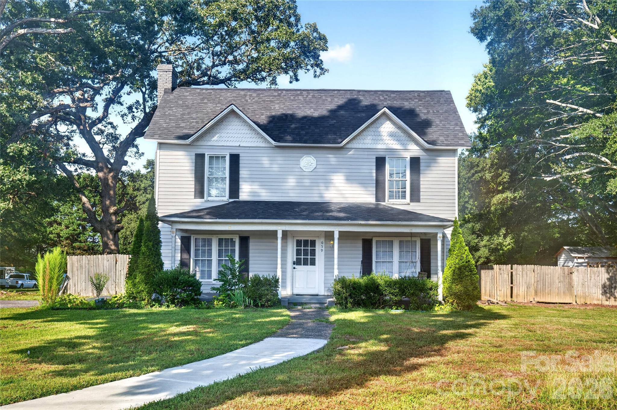 659 N Main ST, Stanley, NC 28164