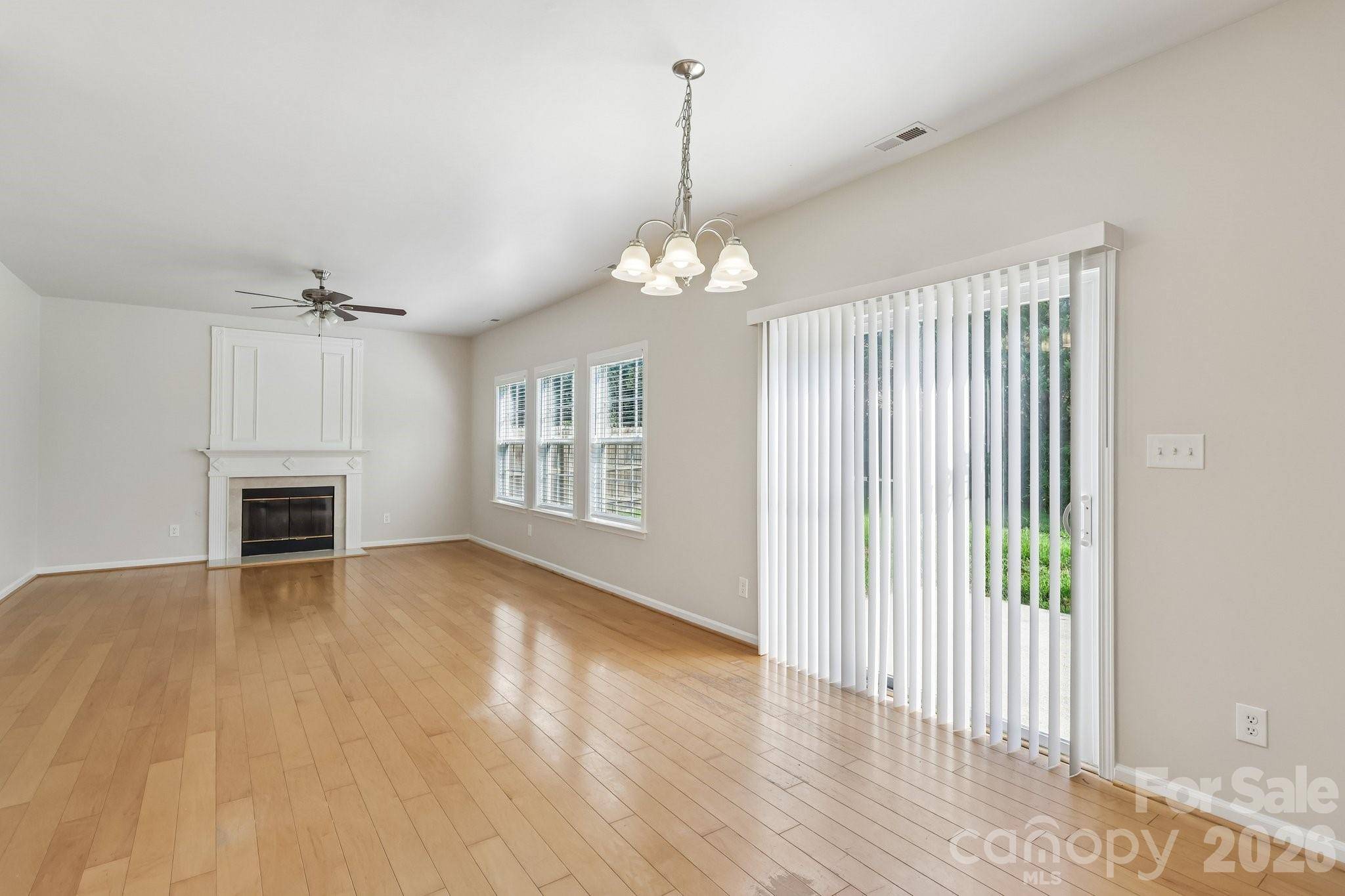 1915 Dundalk RD, Charlotte, NC 28270