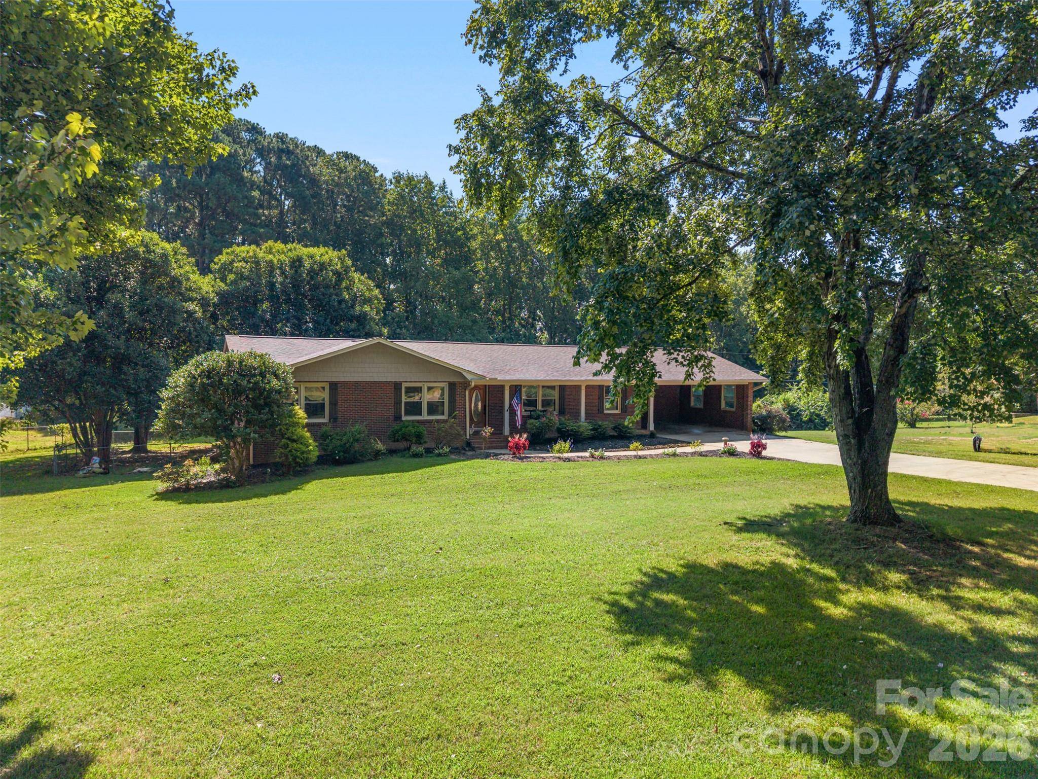 4022 Lynn CIR, Shelby, NC 28152