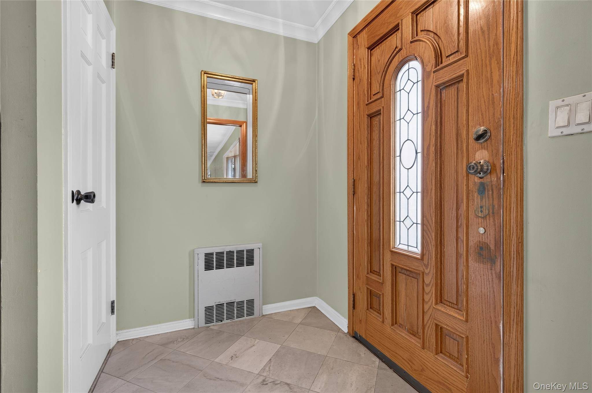 146 Longwood AVE, Westbury, NY 11590