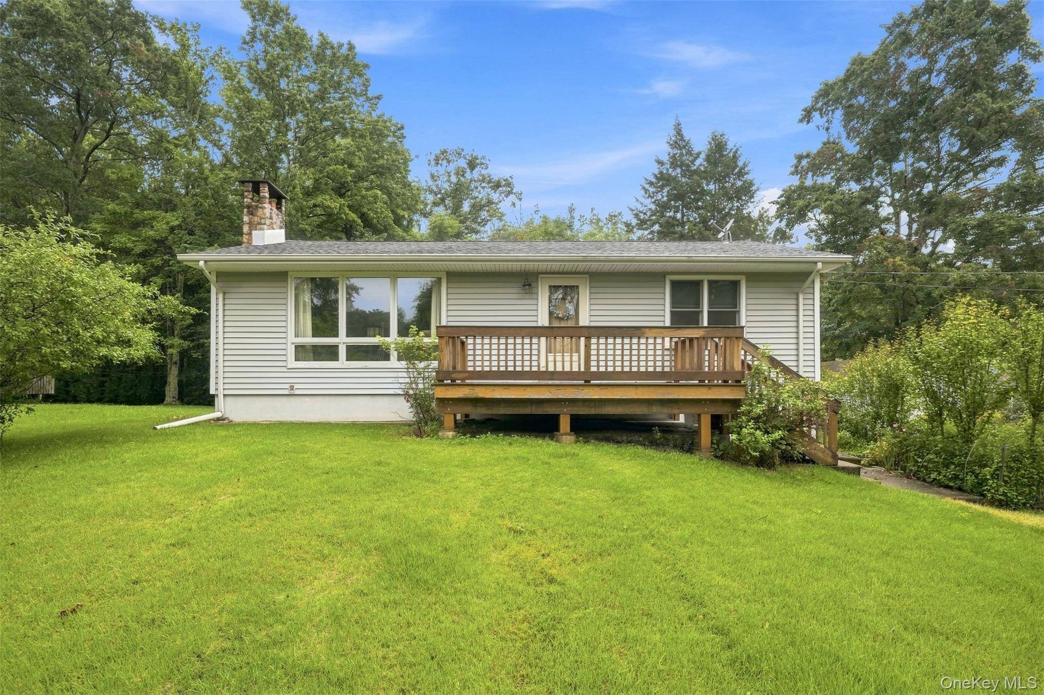 31 Red Barn RD, Pine Bush, NY 12566