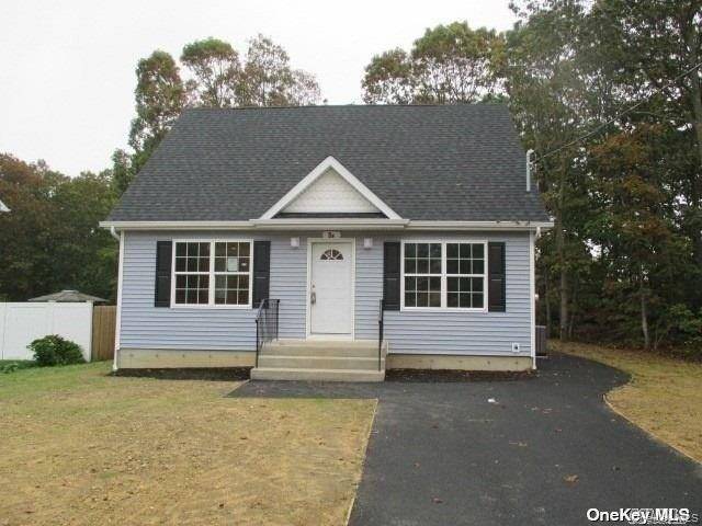 647 Doane AVE, Bellport, NY 11713