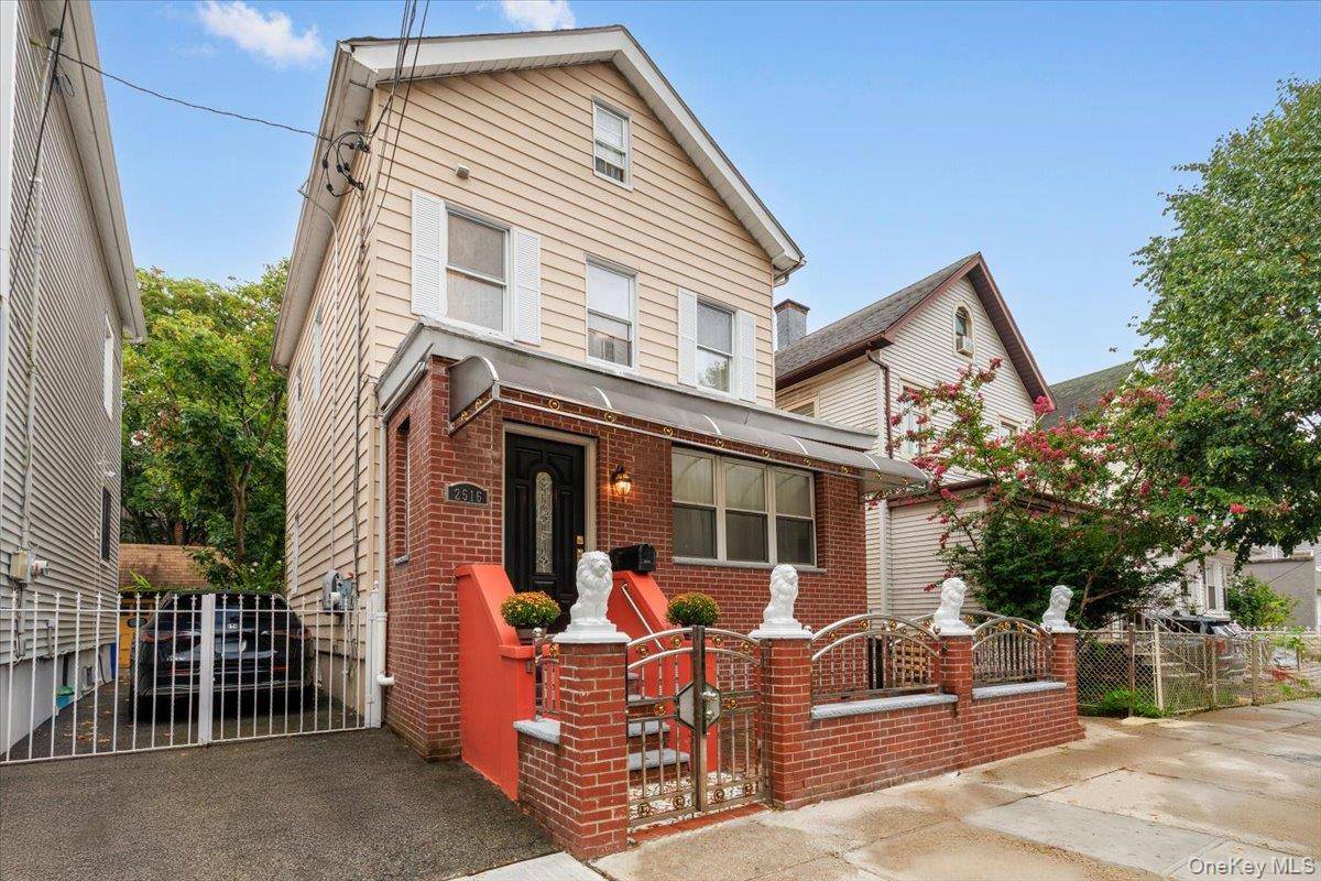 2516 Glebe AVE, Bronx, NY 10461