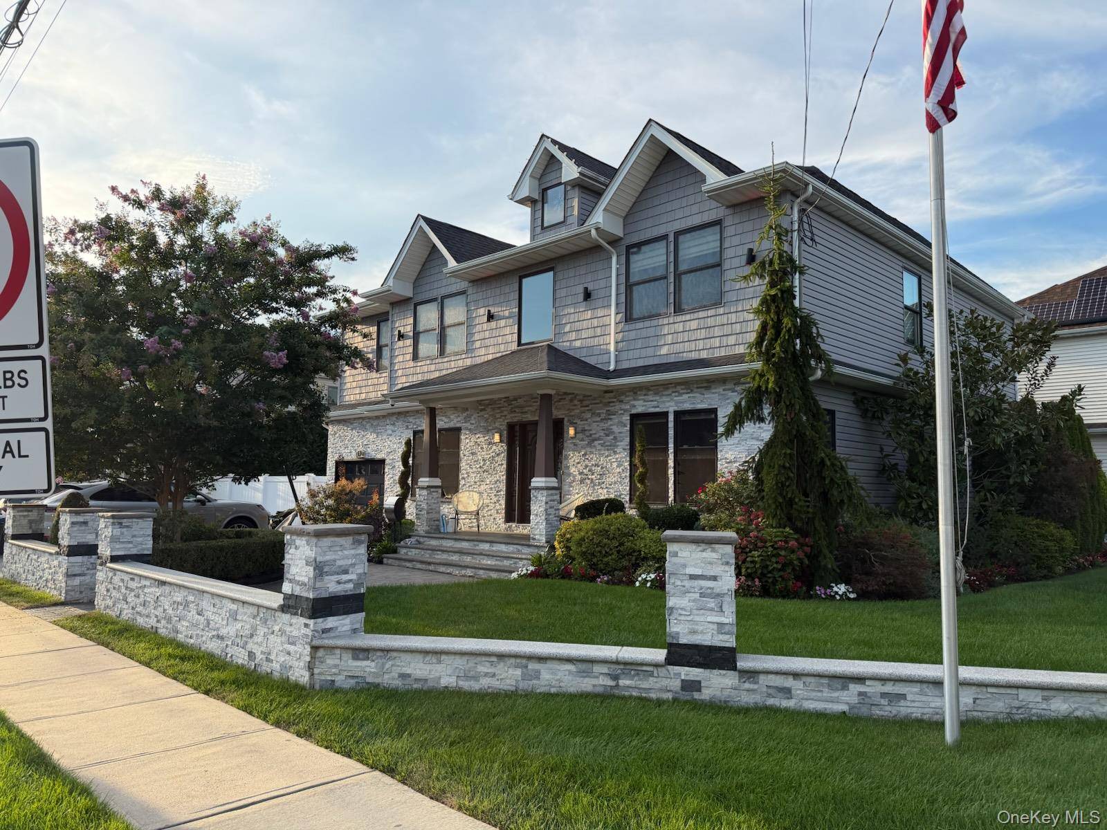 552 Dover RD, Oceanside, NY 11572