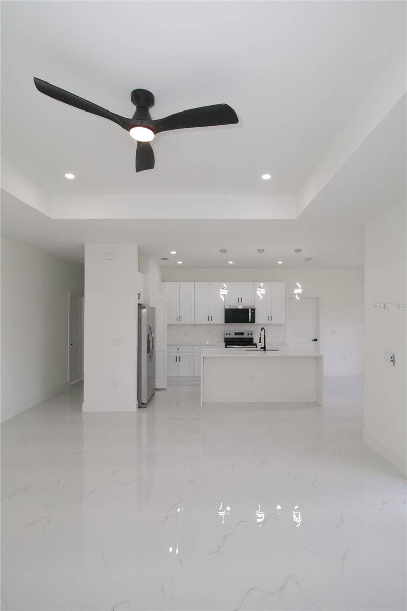 943 COMMODORE ST, Lehigh Acres, FL 33974
