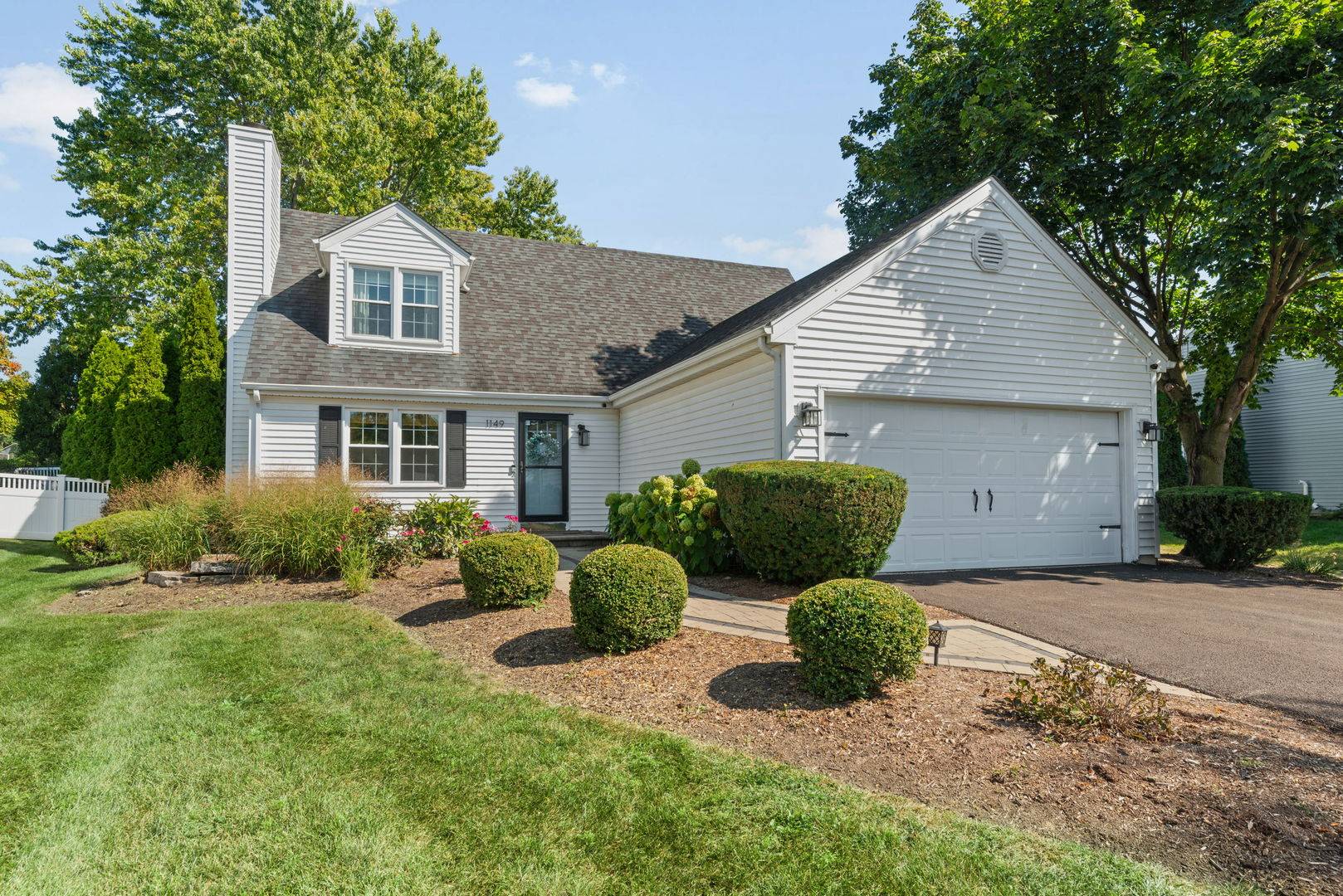 1149 Westfield CRSE, Geneva, IL 60134