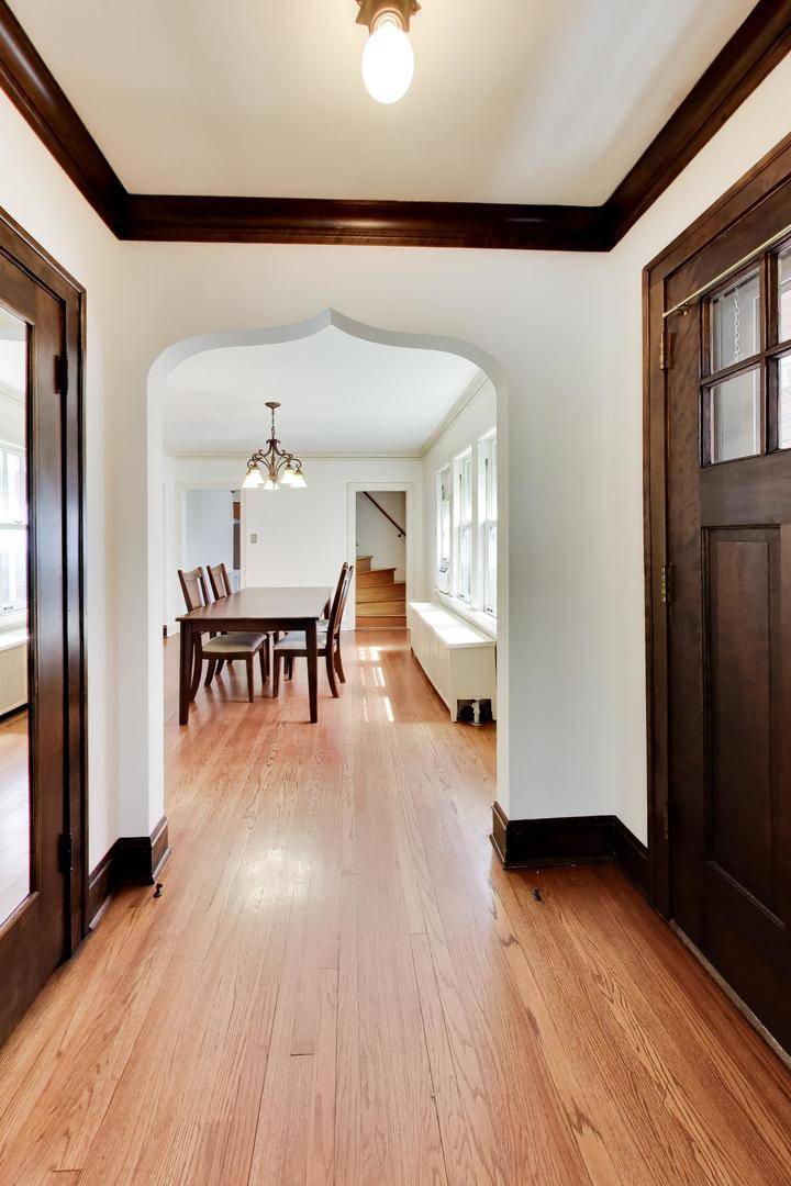 1102 Wisconsin AVE, Oak Park, IL 60304