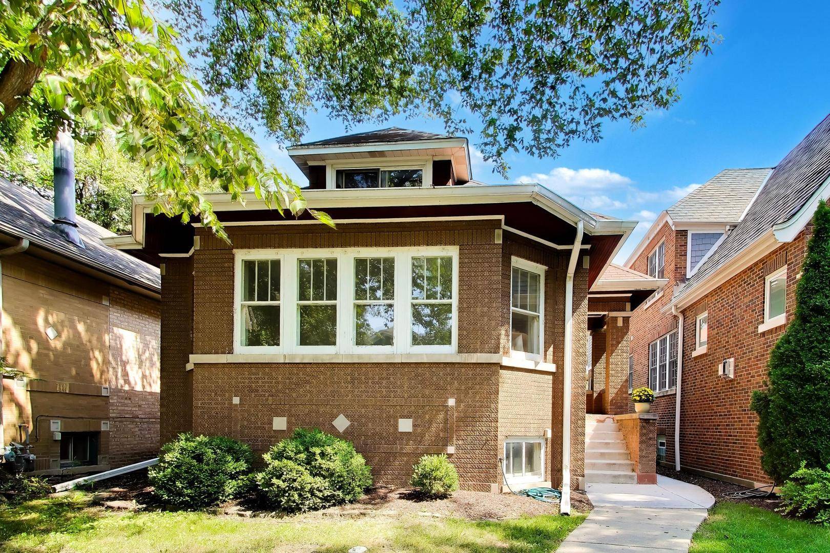 1102 Wisconsin AVE, Oak Park, IL 60304