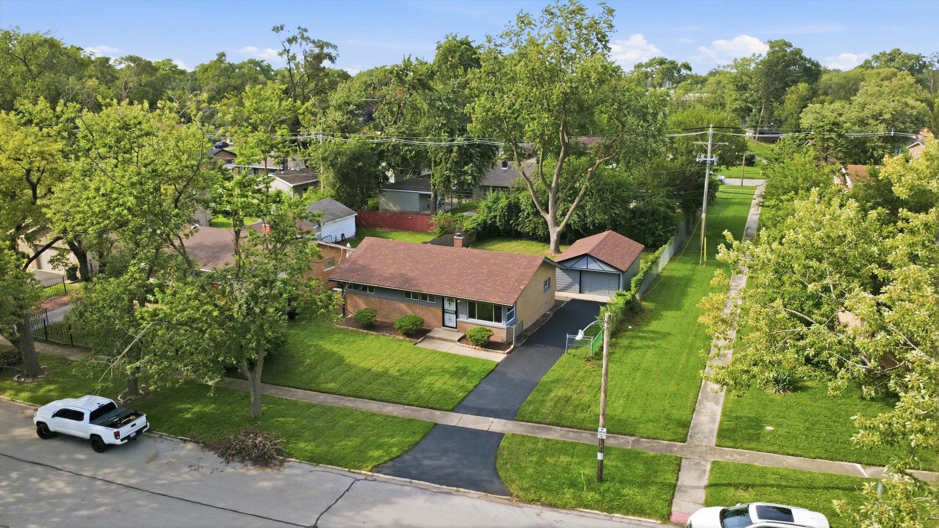 3036 Wilshire AVE, Markham, IL 60428