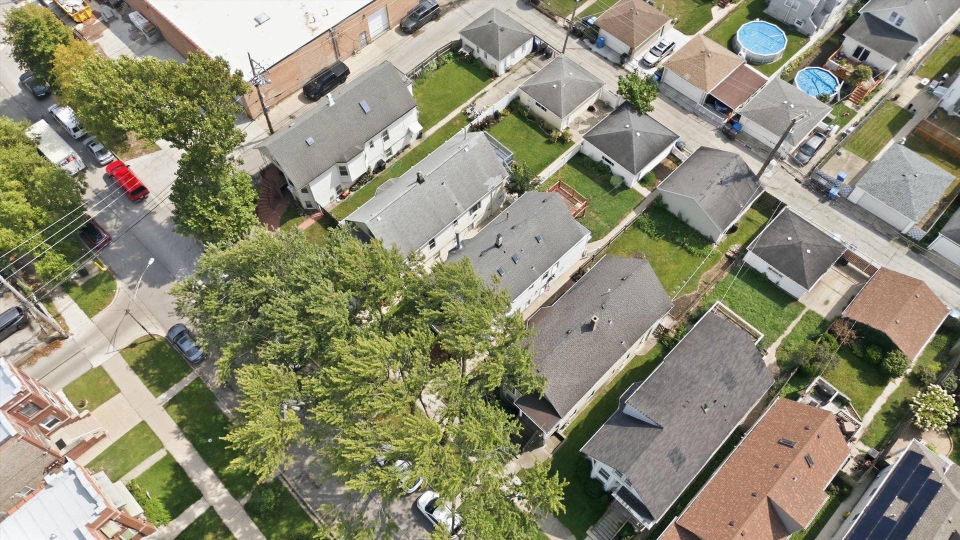 4823 W Grace ST, Chicago, IL 60641