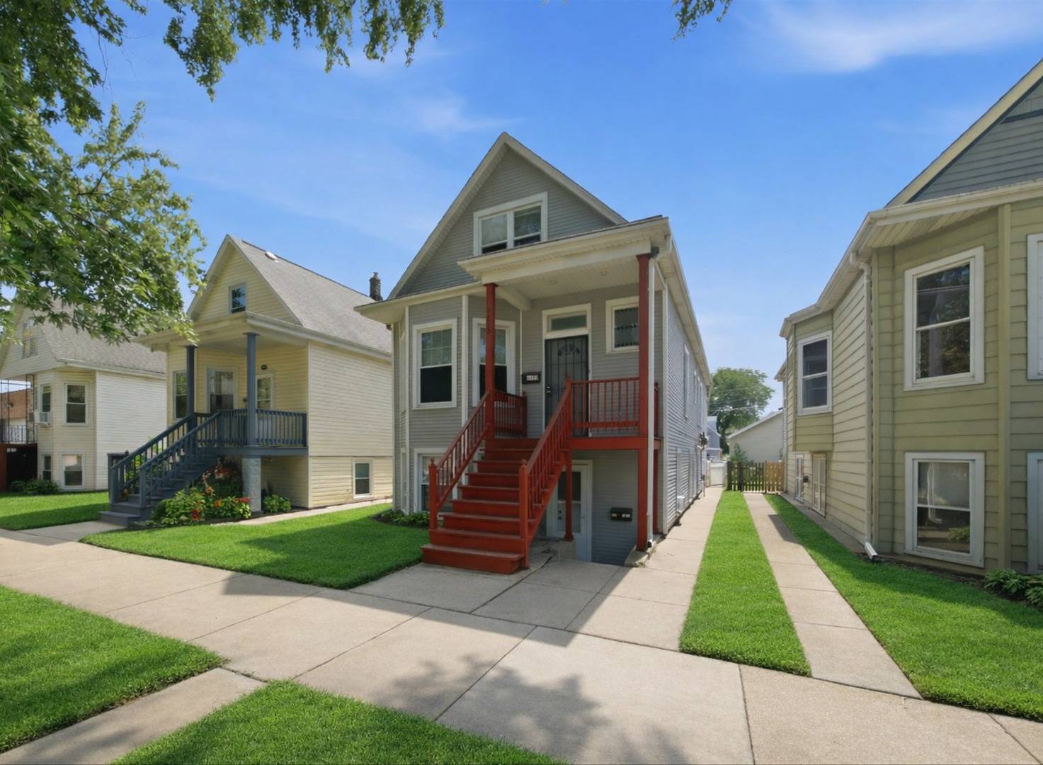 4823 W Grace ST, Chicago, IL 60641