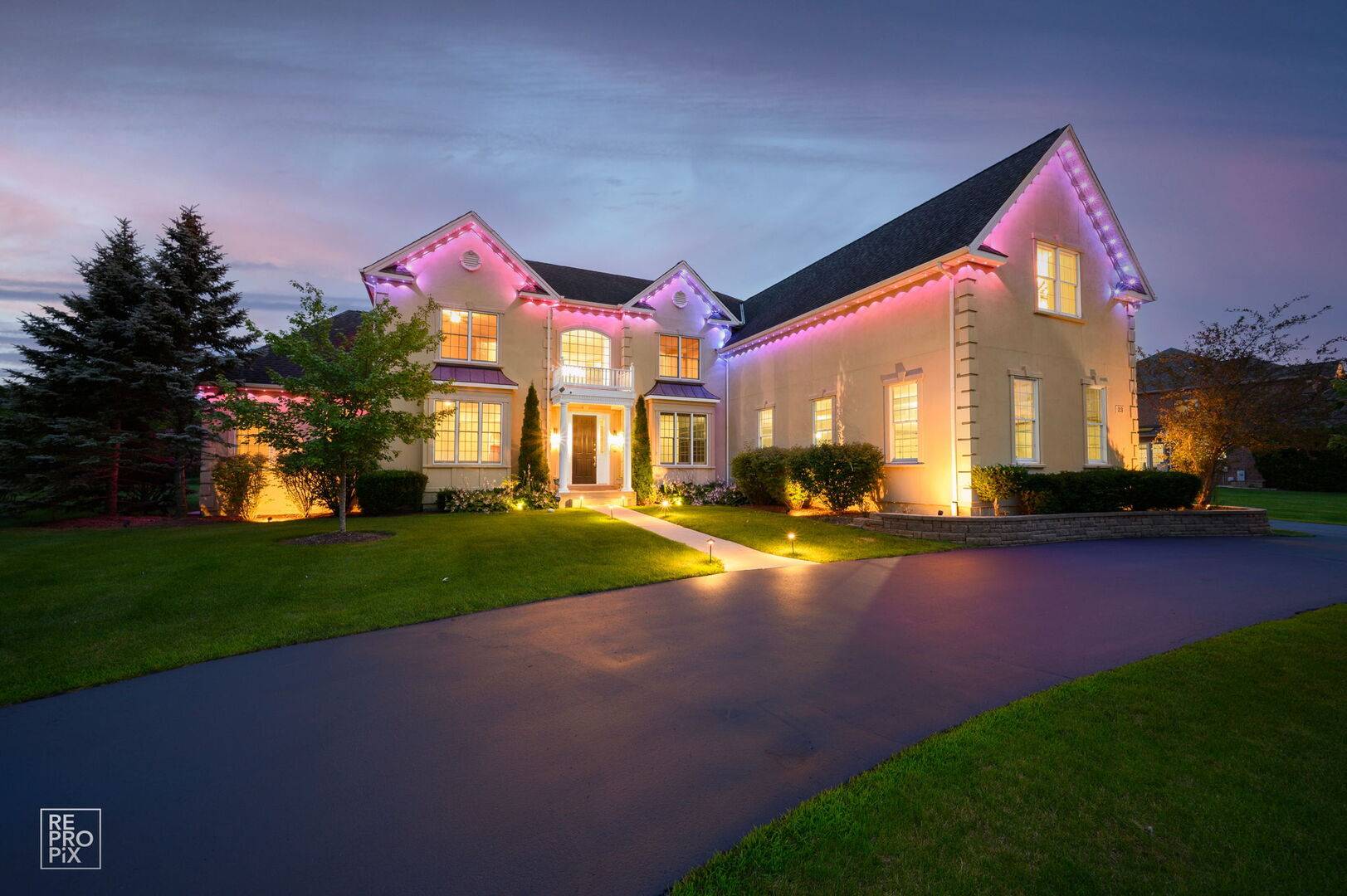 23 Wood Oaks DR, South Barrington, IL 60010