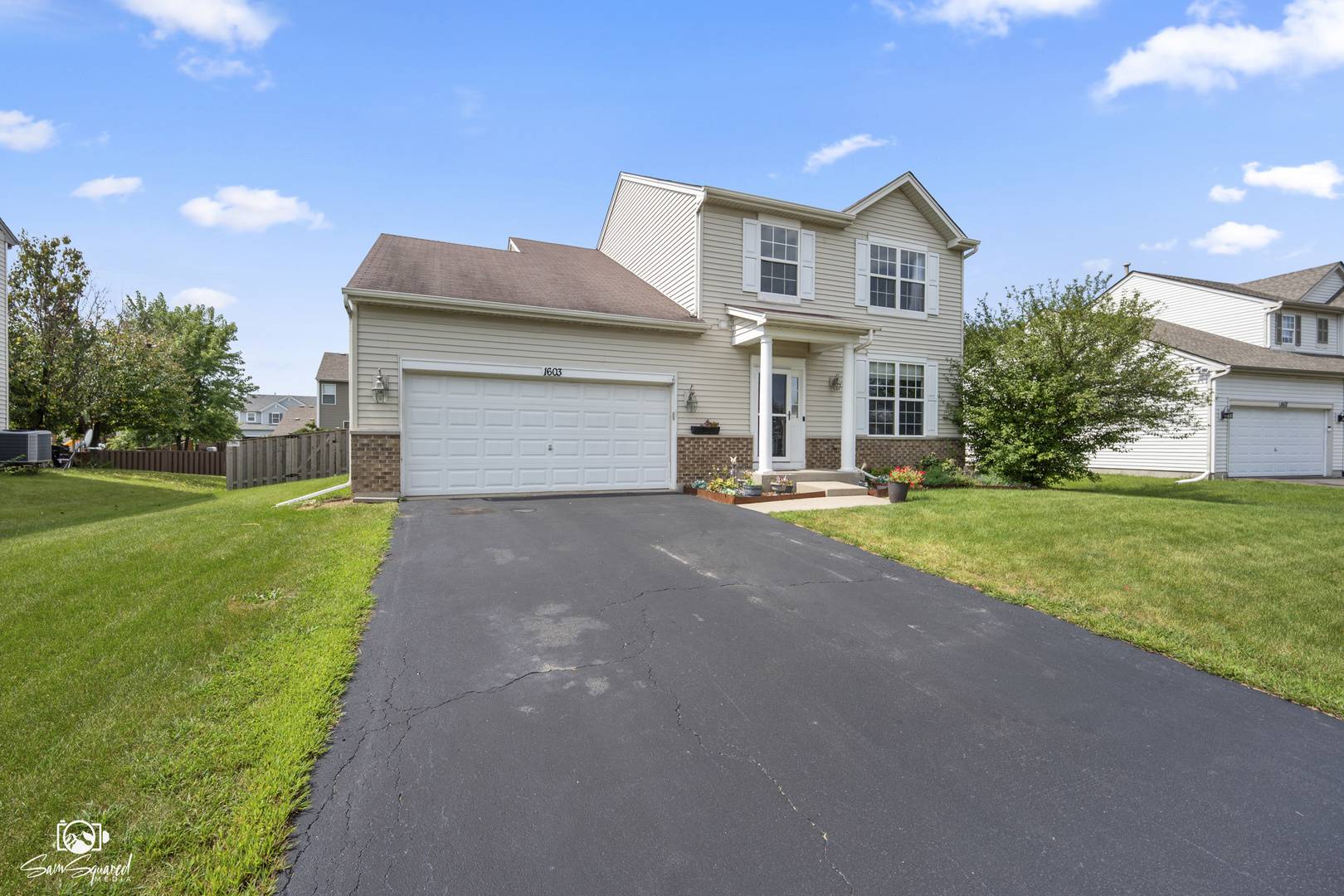 1603 Balboa DR, Minooka, IL 60447