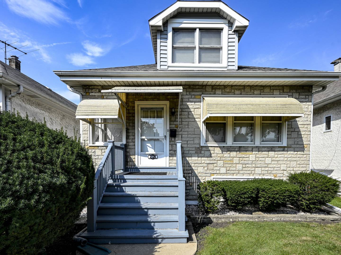 2128 N 72nd CT, Elmwood Park, IL 60707