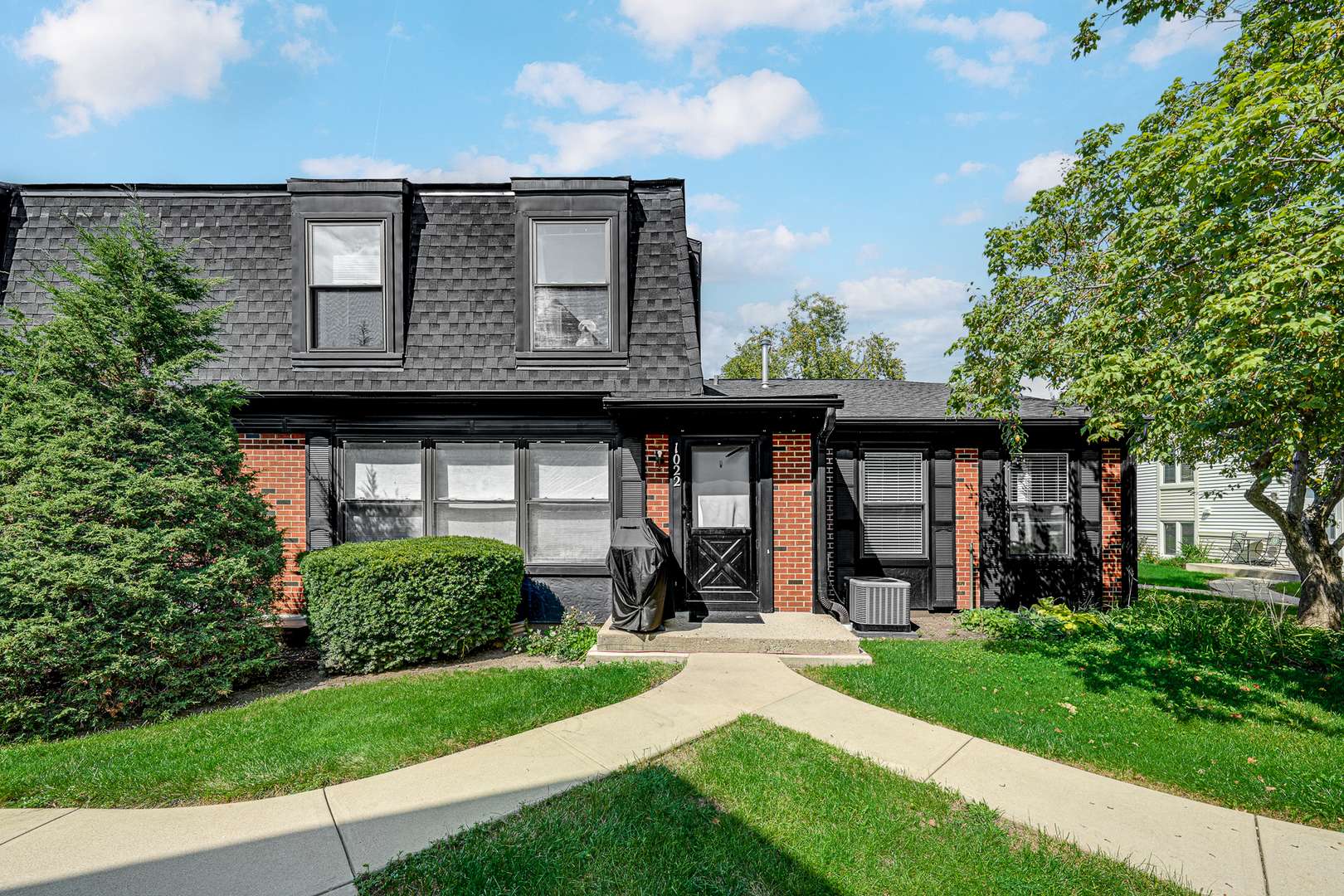 1022 Inverrary LN, Deerfield, IL 60015