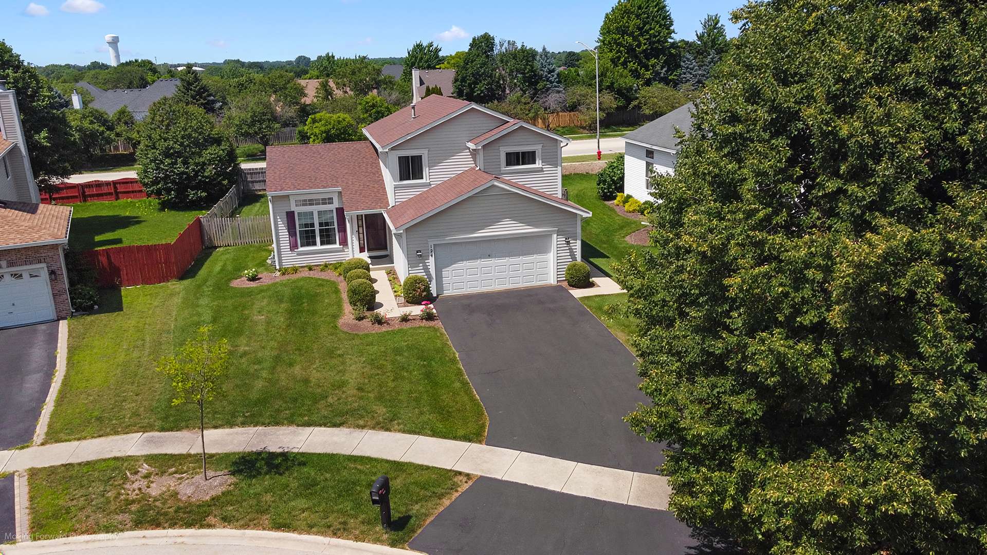 124 Periwinkle LN, Bolingbrook, IL 60490