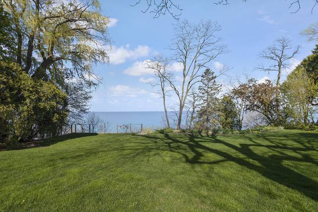 22 Lakeview TER, Highland Park, IL 60035
