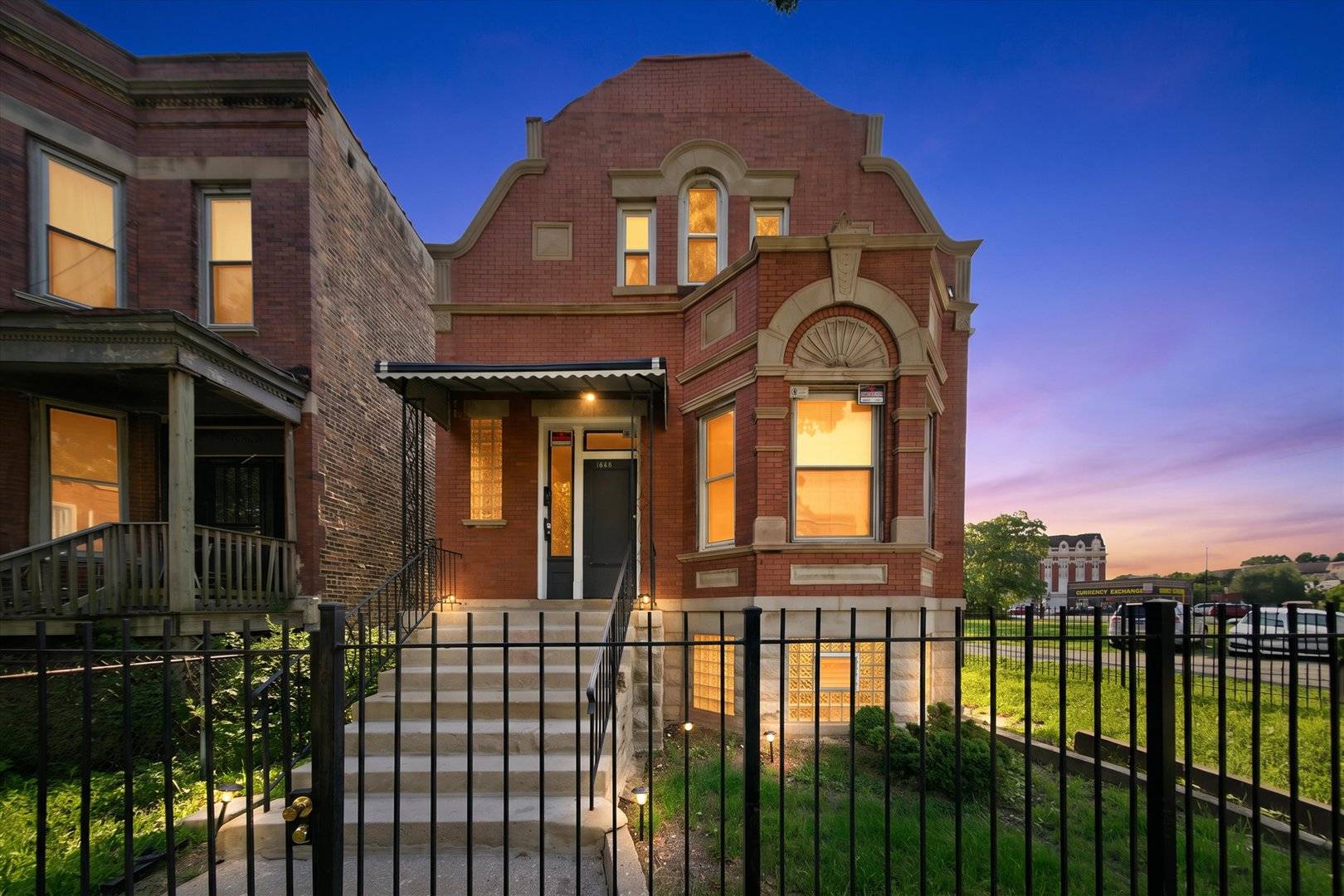 1656 S TROY ST, Chicago, IL 60623