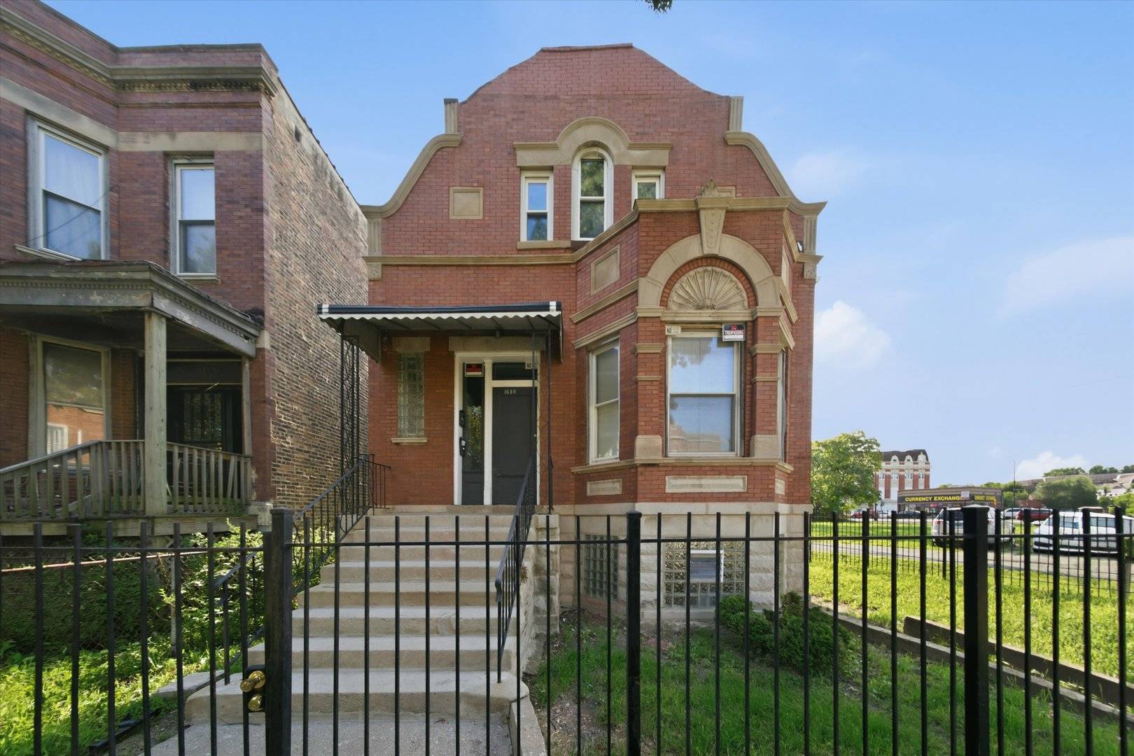 1656 S TROY ST, Chicago, IL 60623