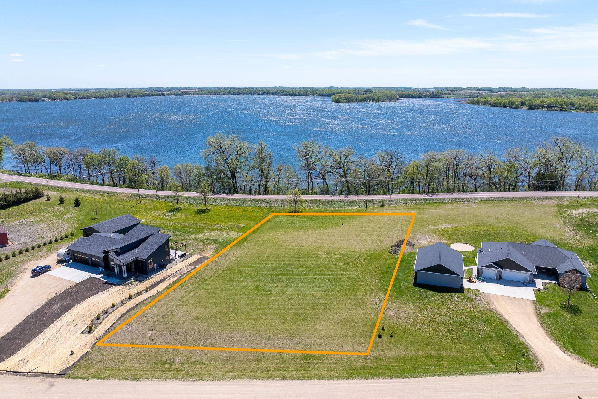 23473 Cardinal DR, Cleveland, MN 56017