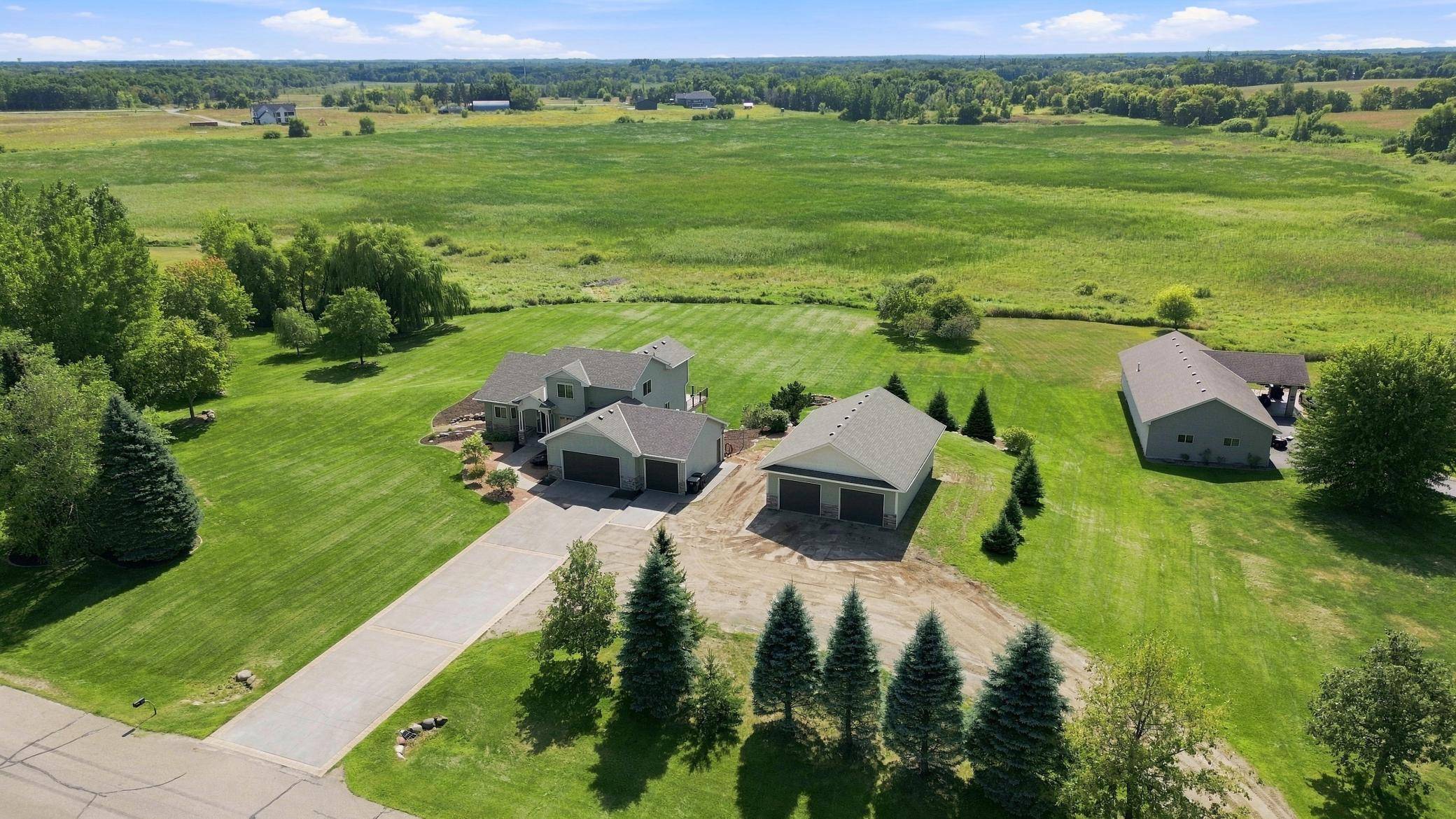 8290 185th AVE NW, Nowthen, MN 55303