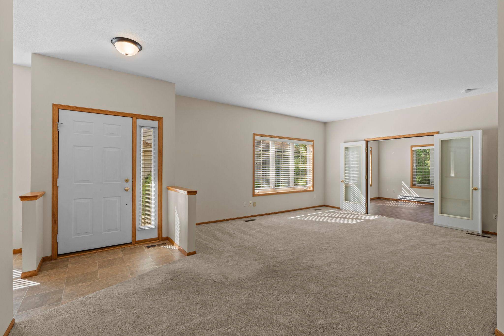 393 Allen AVE, Little Canada, MN 55117