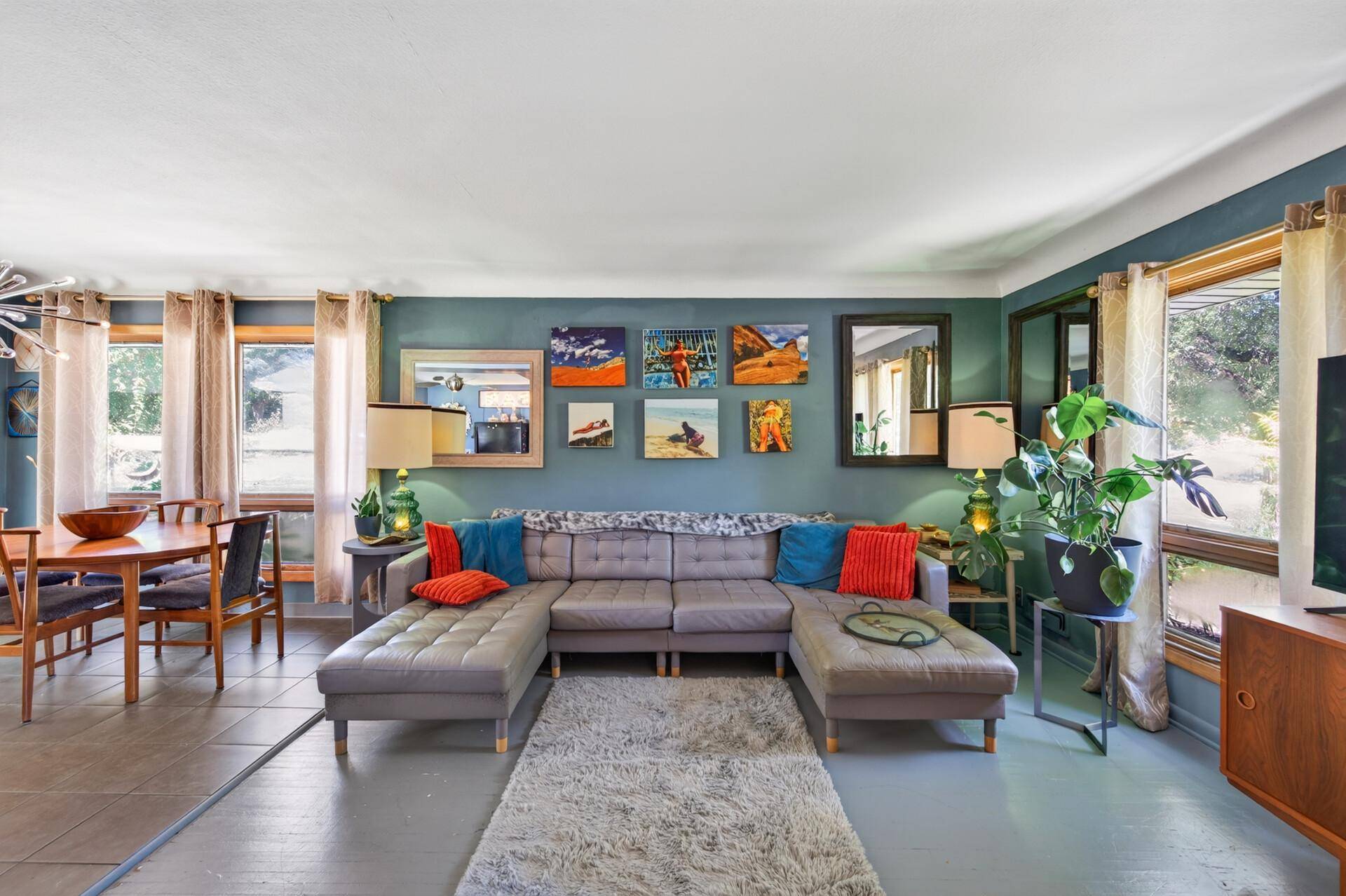 1317 Charlton ST, West Saint Paul, MN 55118