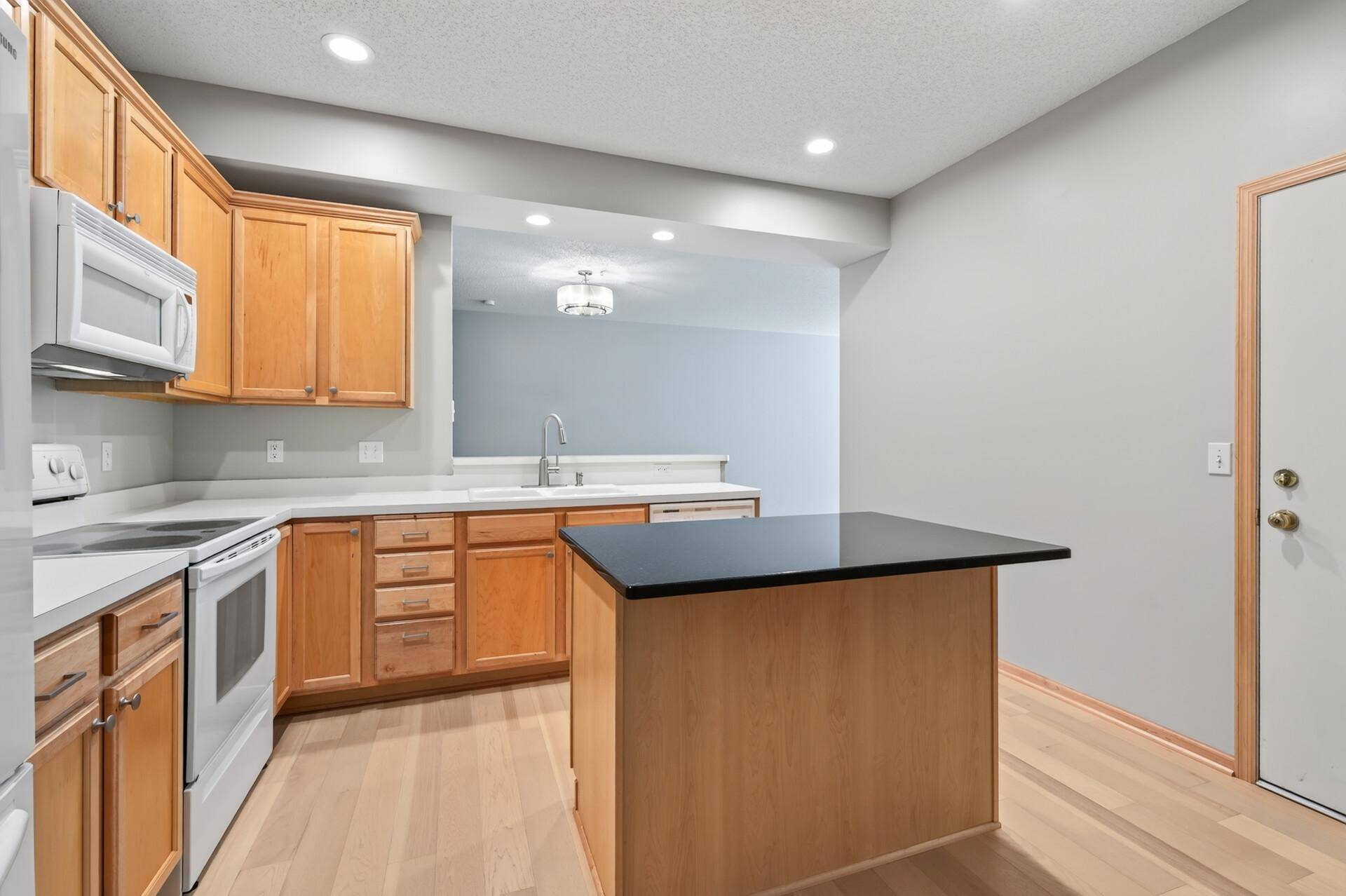 12155 Vermillion ST NE #F, Blaine, MN 55449