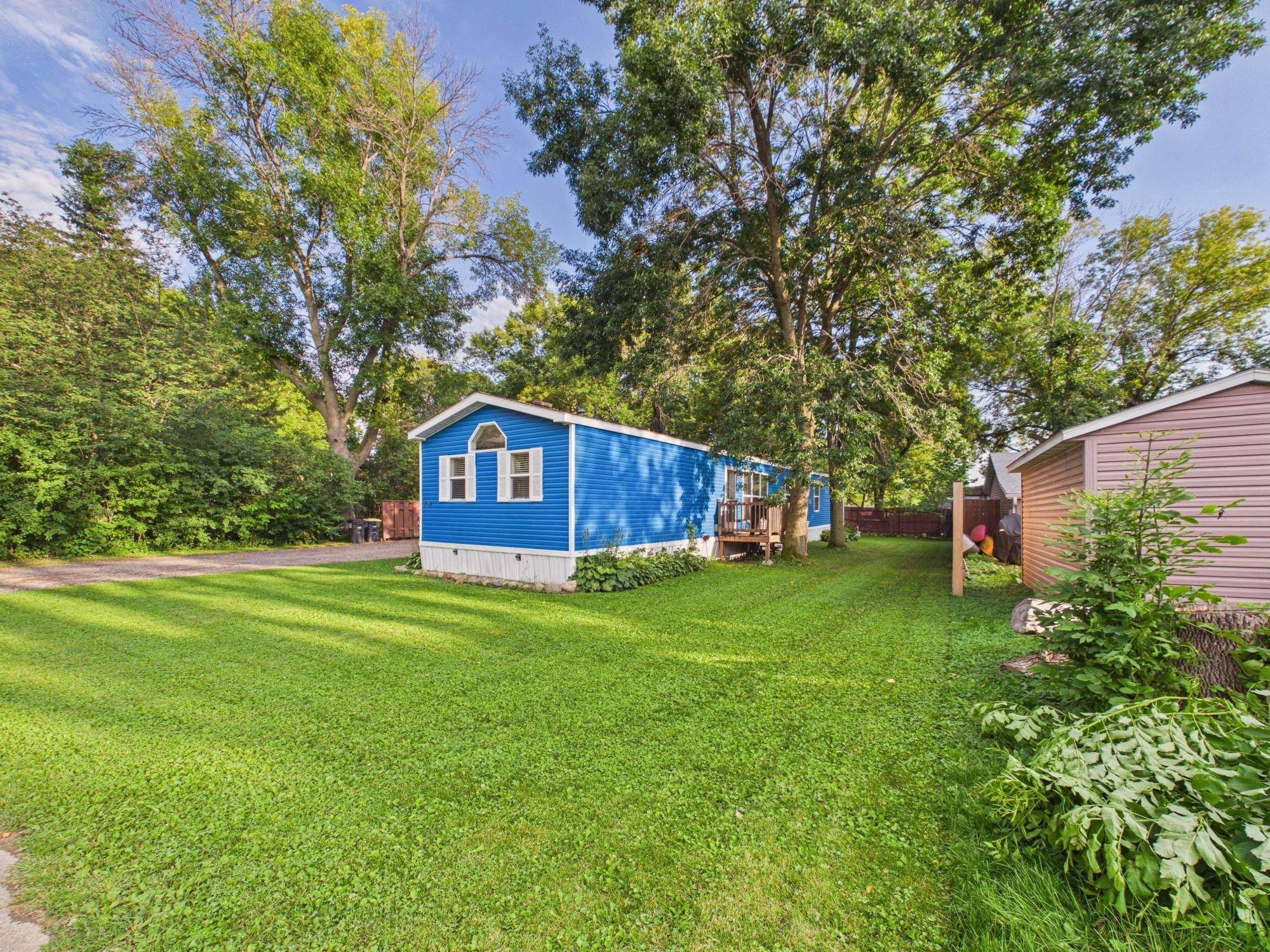 701 Oak AVE, Madison Lake, MN 56063