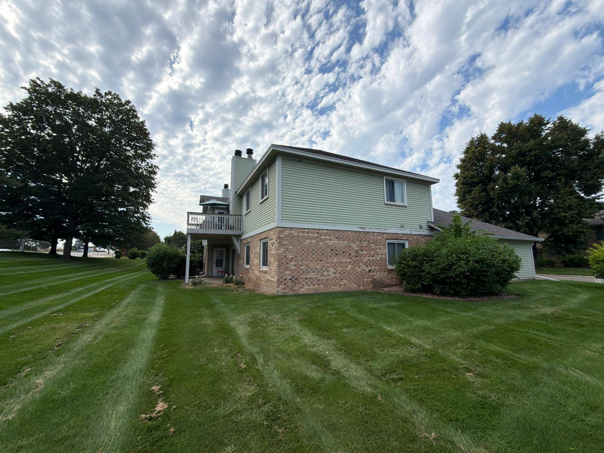 5135 Balmoral LN, Bloomington, MN 55437