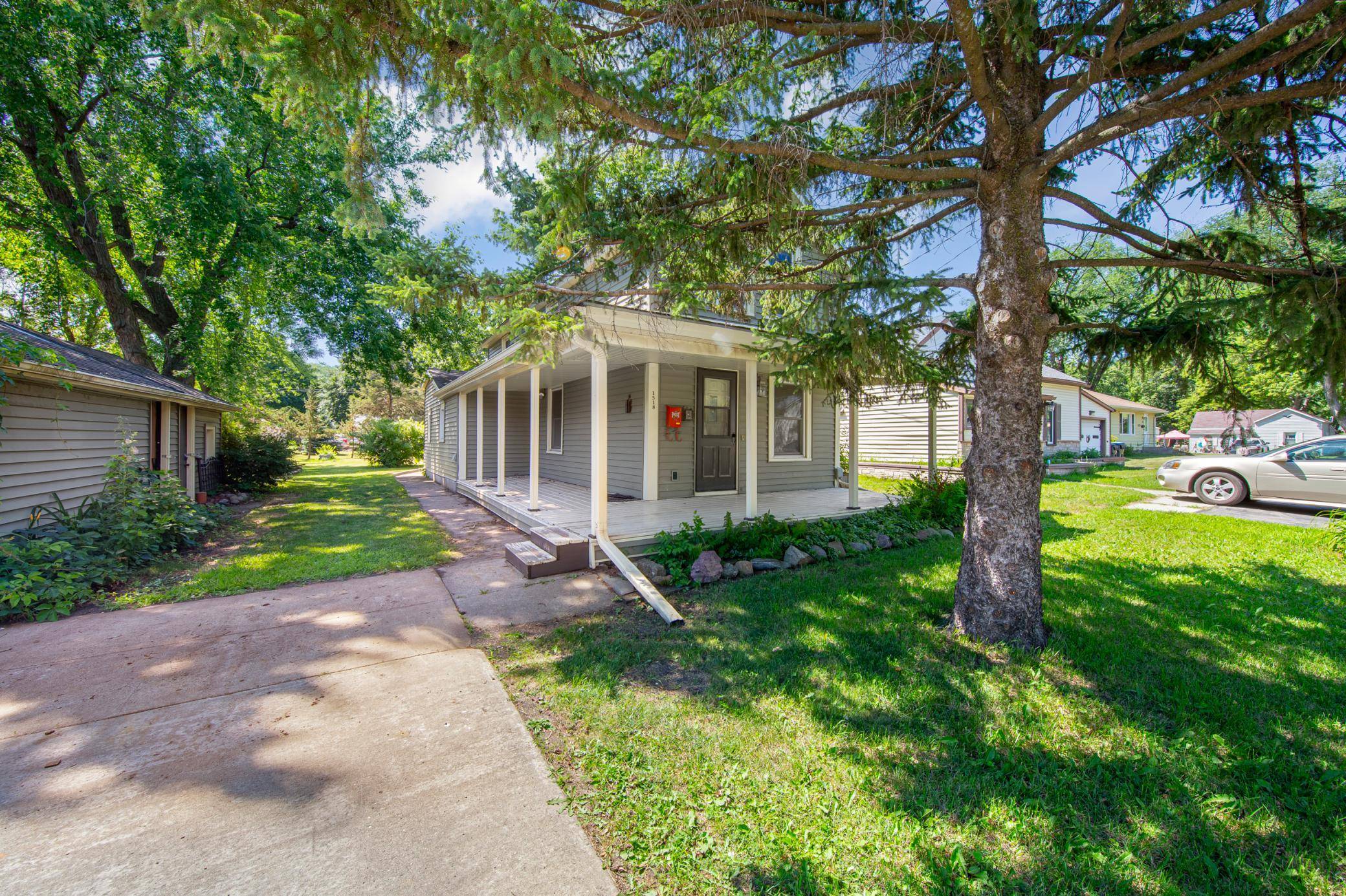 1518 4th AVE, Mankato, MN 56001
