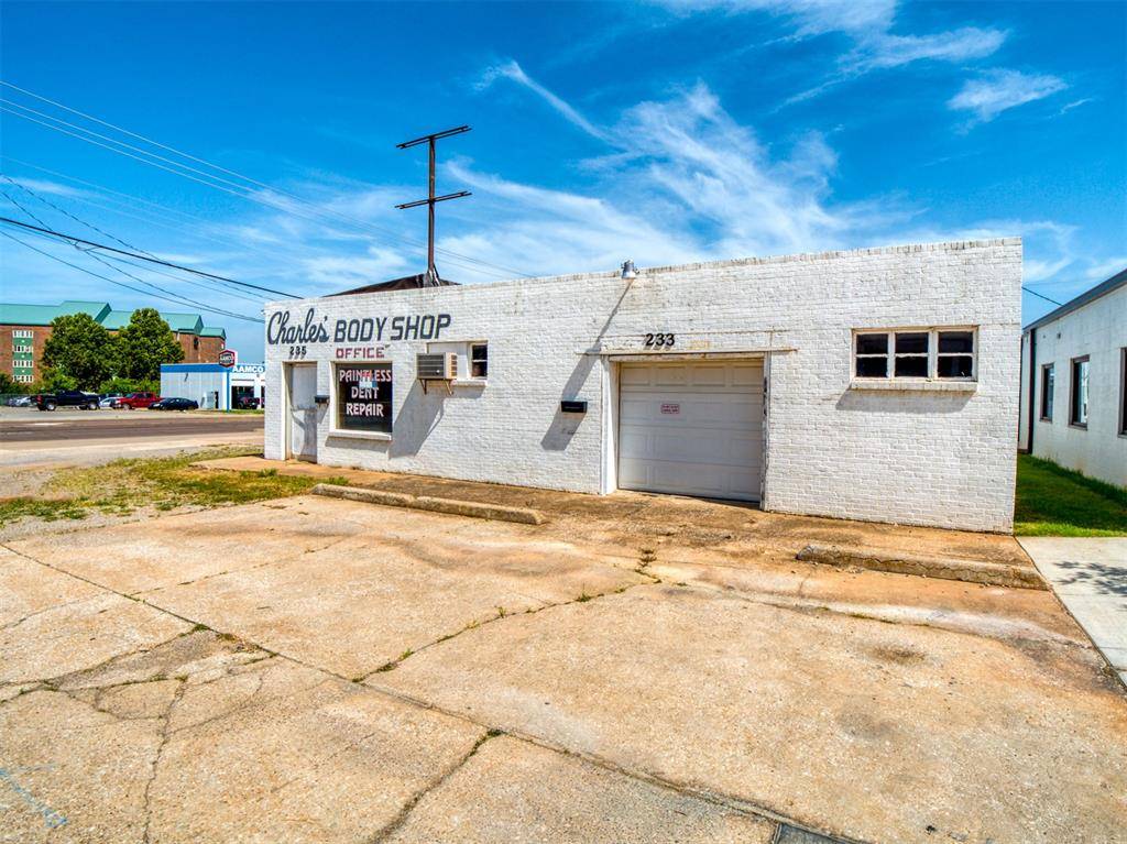 2318 S Air Depot BLVD, Midwest City, OK 73110