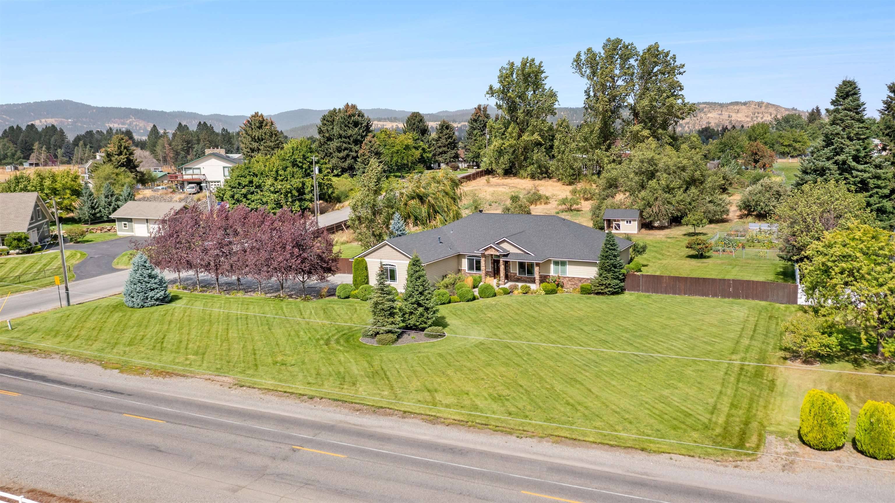 3210 N Molter Rd, Otis Orchards, WA 99027