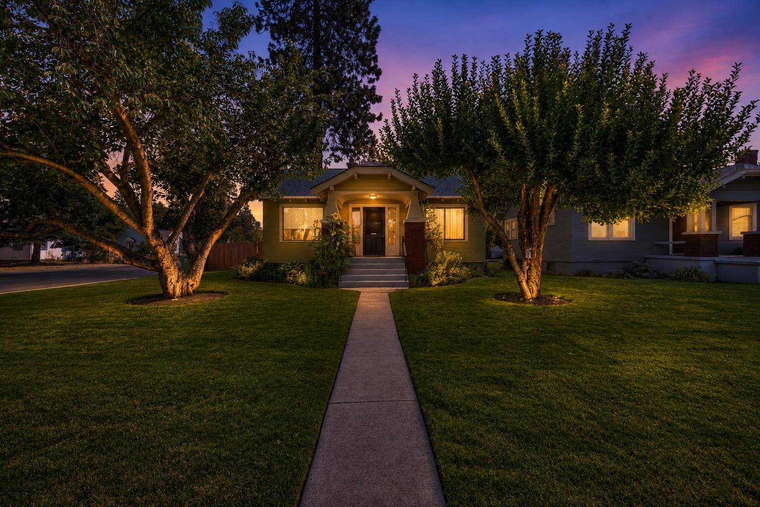 3828 N E St, Spokane, WA 99205