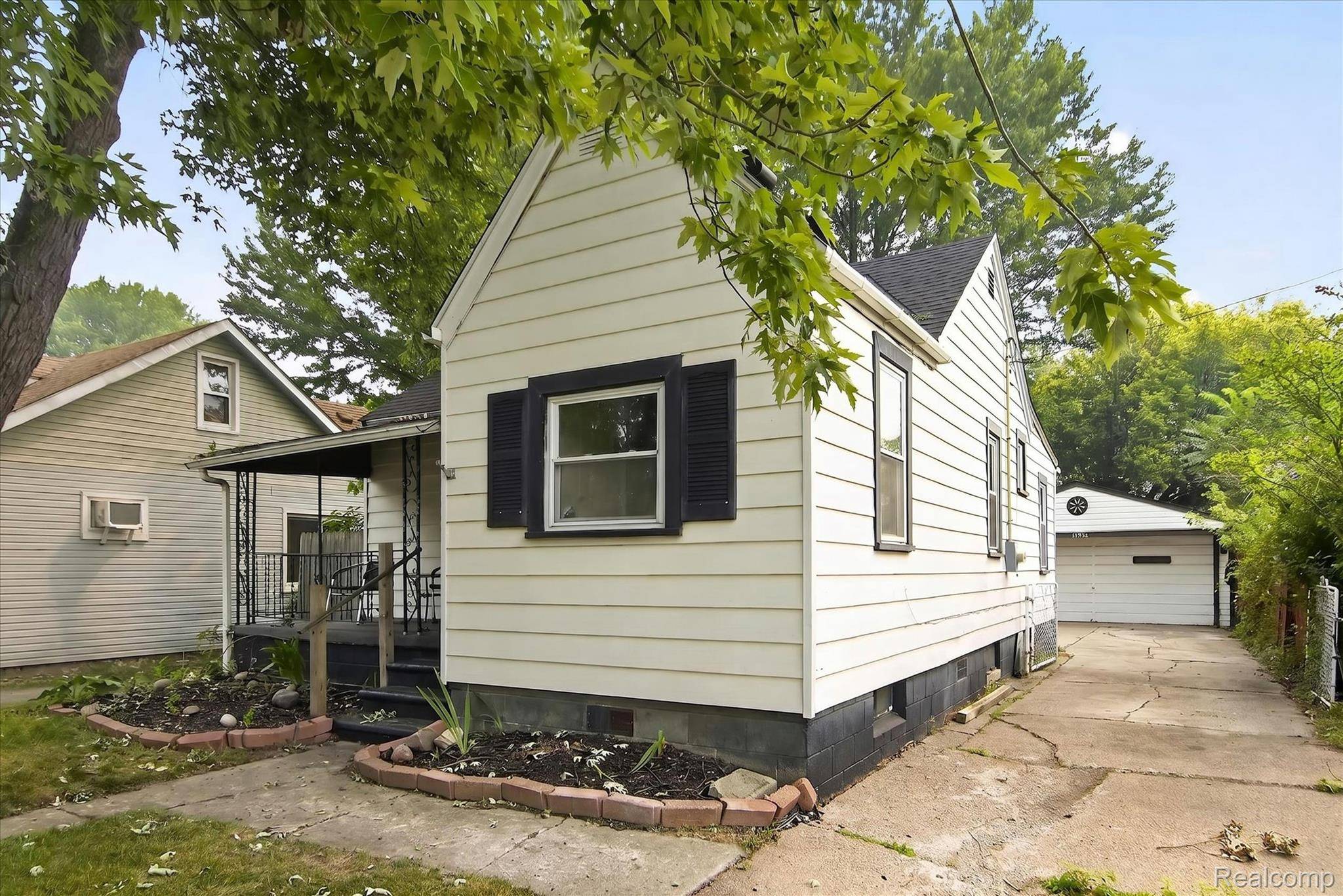 27036 Townley ST, Madison Heights, MI 48071