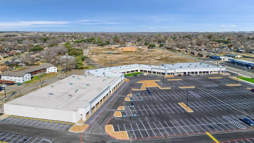 215 / 220 Sunset Boulevard, Sherman, TX 75092