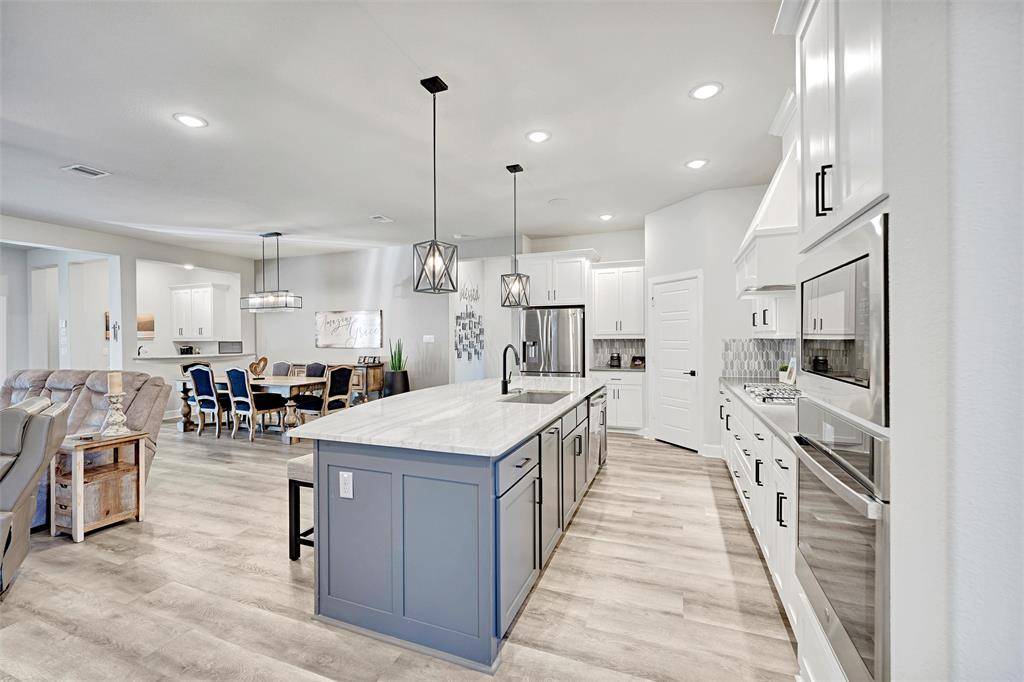 4825 Beaver Creek Drive, Arlington, TX 76005