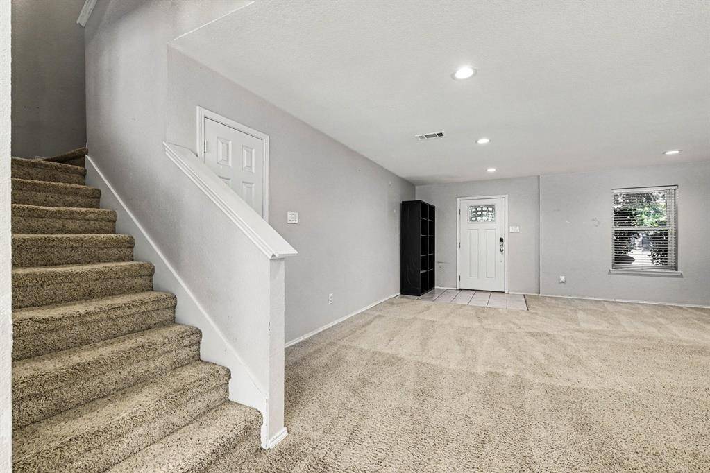 4030 Holly Leaf Court, Dallas, TX 75212
