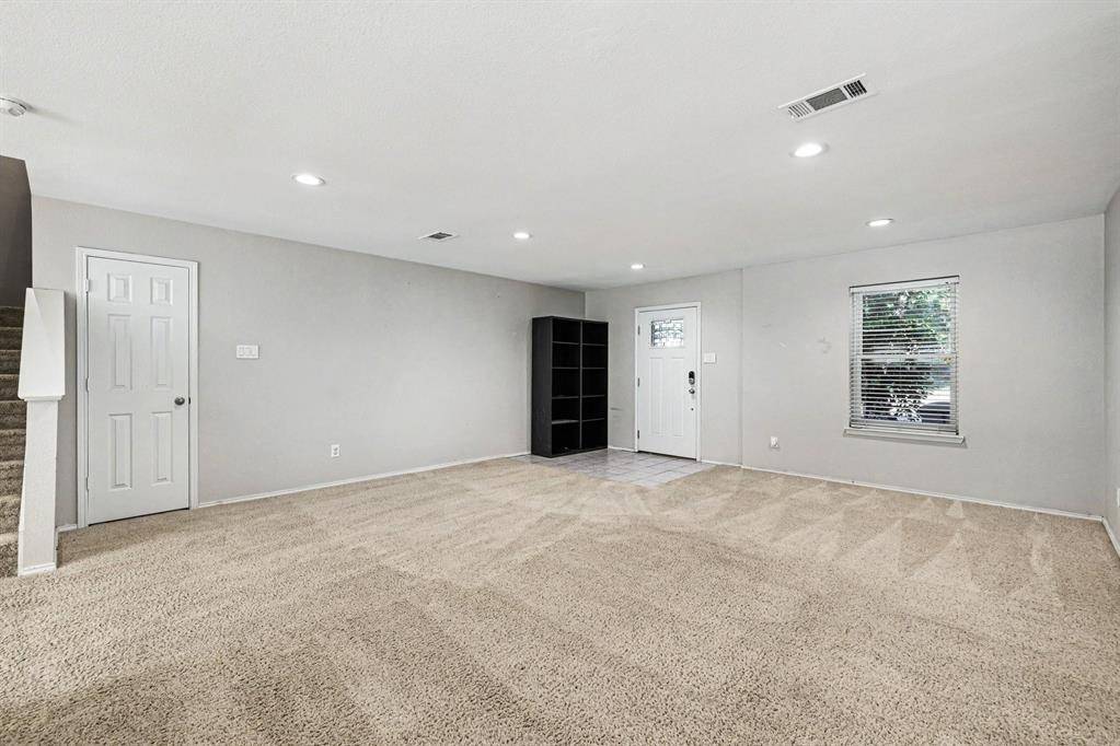 4030 Holly Leaf Court, Dallas, TX 75212