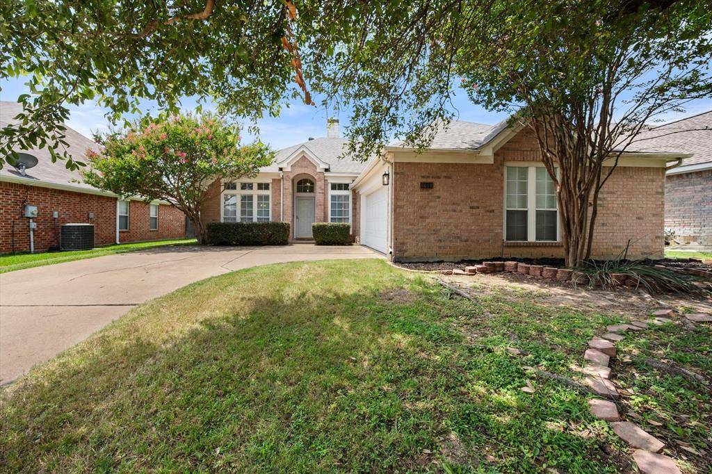 6604 High Brook Drive, Fort Worth, TX 76132
