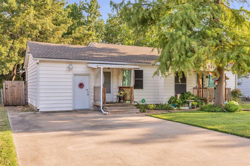 204 W 7th Street, Irving, TX 75060