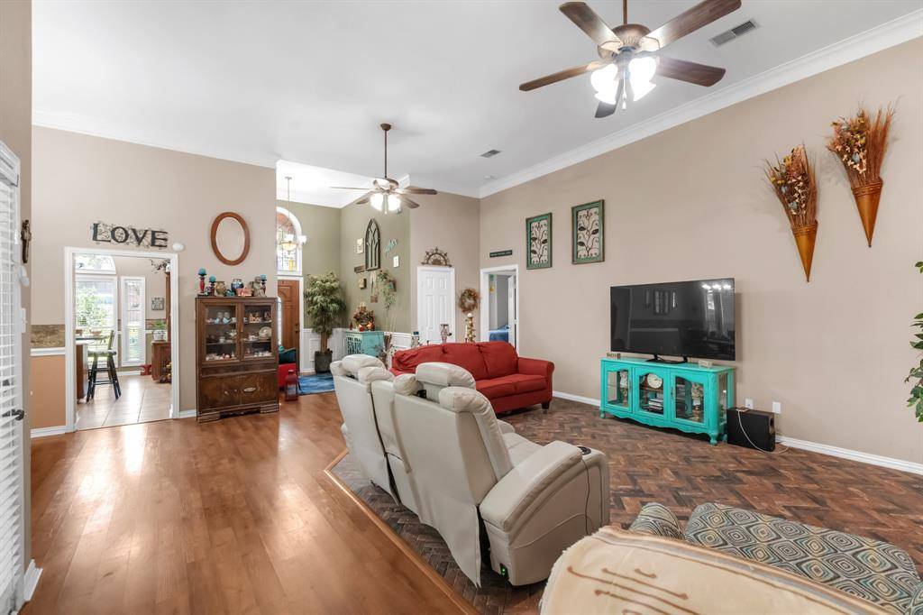 18 Red Bluff Court, Mansfield, TX 76063