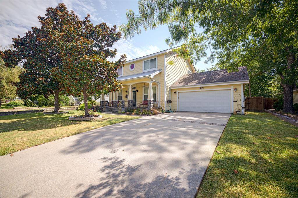 807 Barnes Street, Mckinney, TX 75069