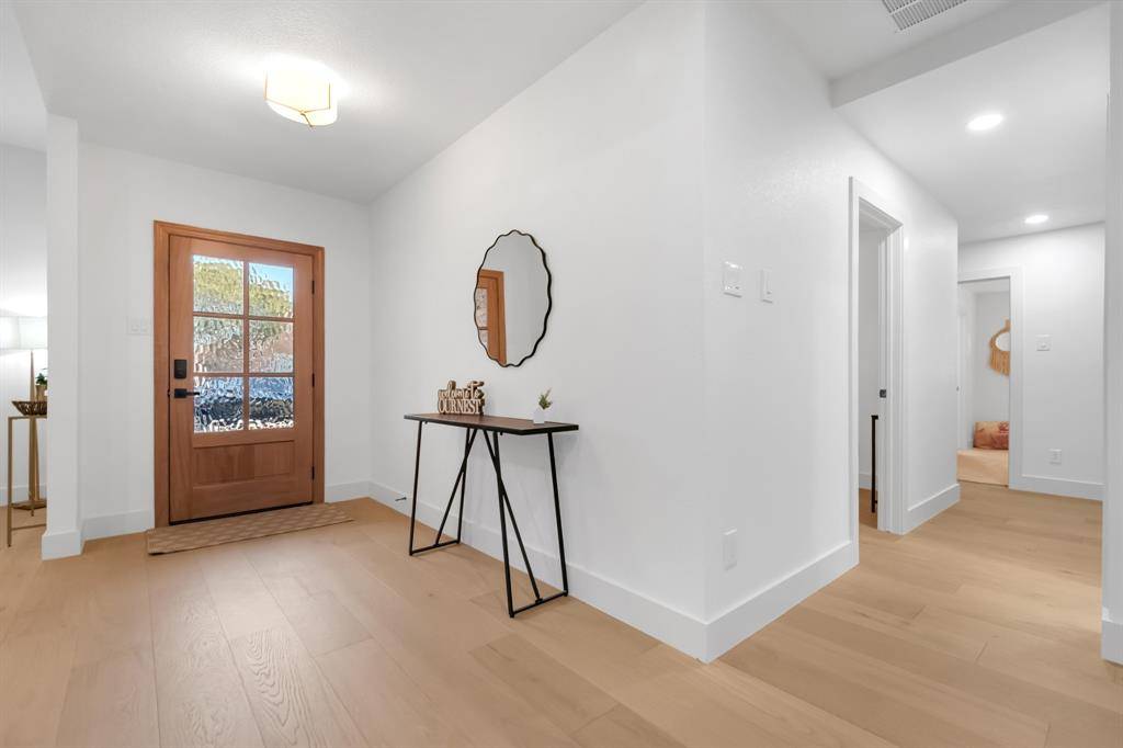 3400 Sailmaker Lane, Plano, TX 75023