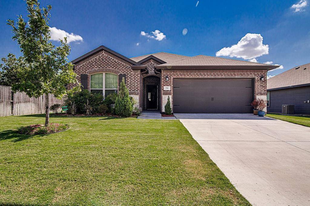 732 Vaquero Street, White Settlement, TX 76108